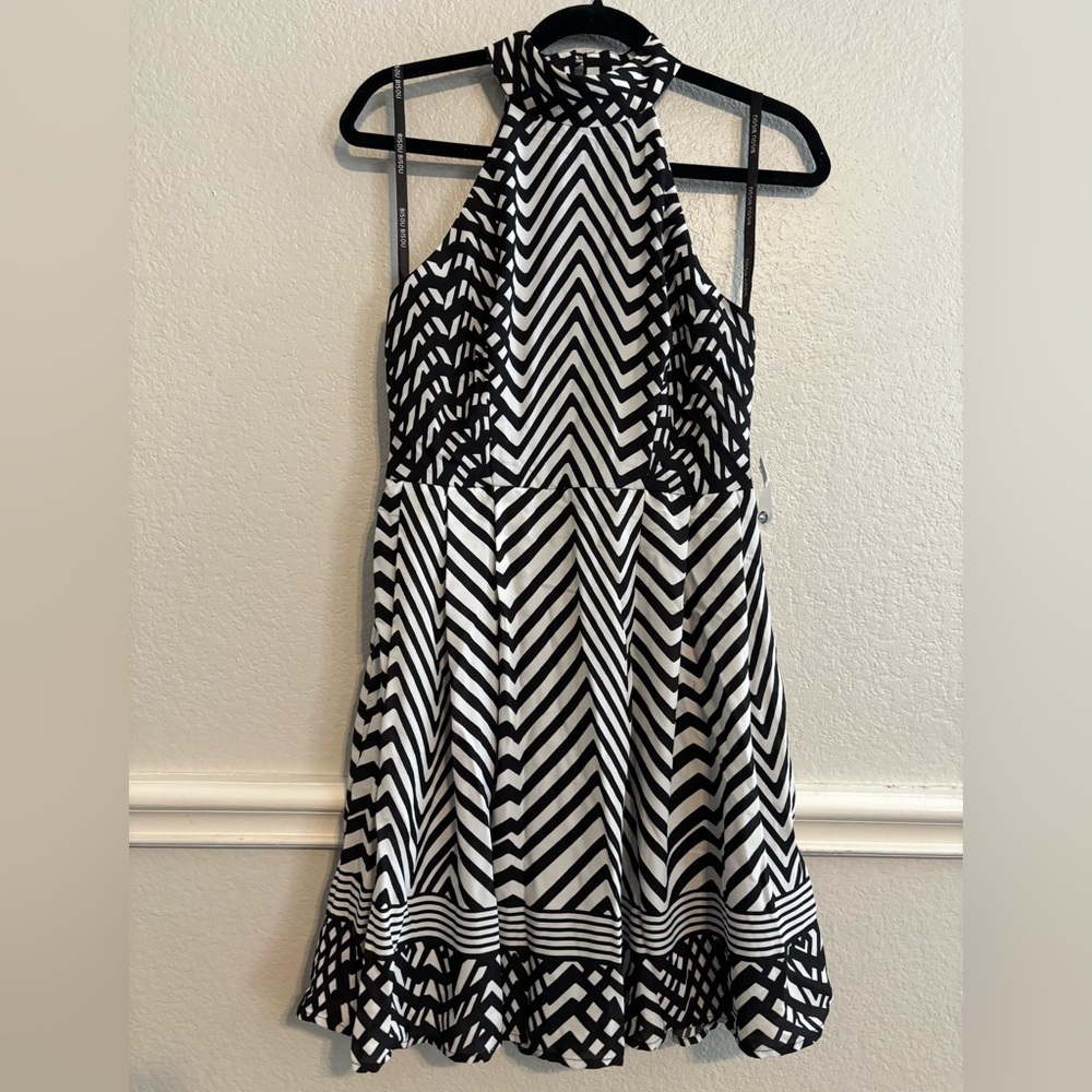 NWT Bisou Bisou Black and White halter Dress size 4